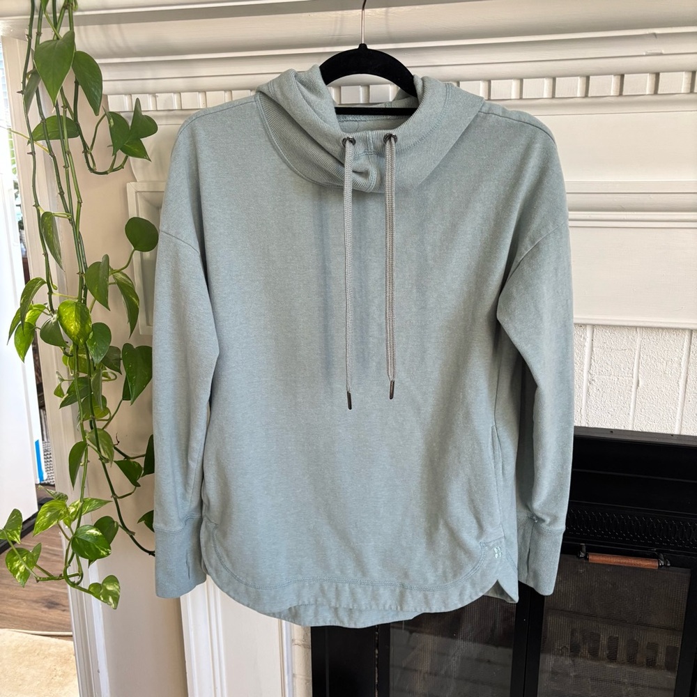 Sweaty Betty Escape Luxe Fleece Hoodie Pullover in Alpine Blue Medium